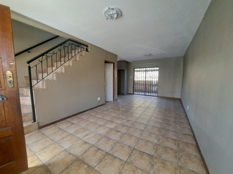 To Let 3 Bedroom Property for Rent in The Hill Gauteng