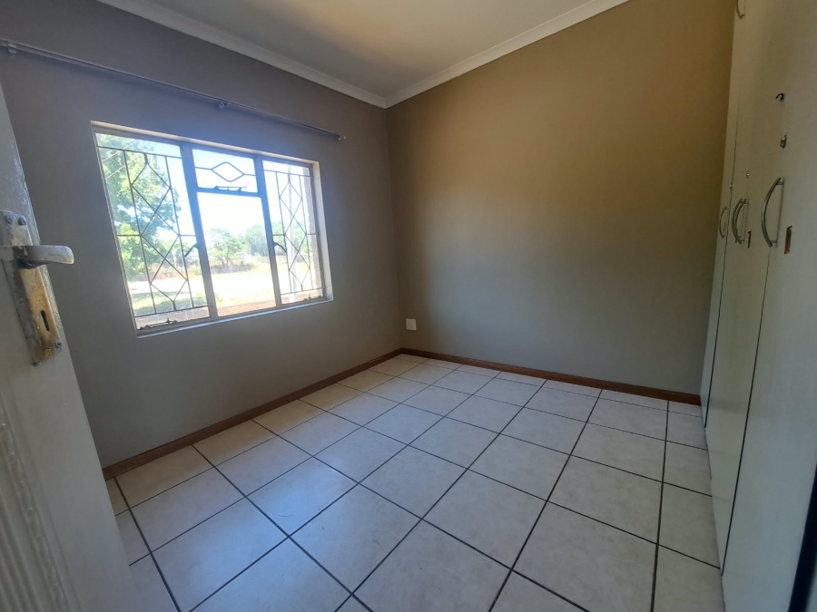 To Let 3 Bedroom Property for Rent in The Hill Gauteng