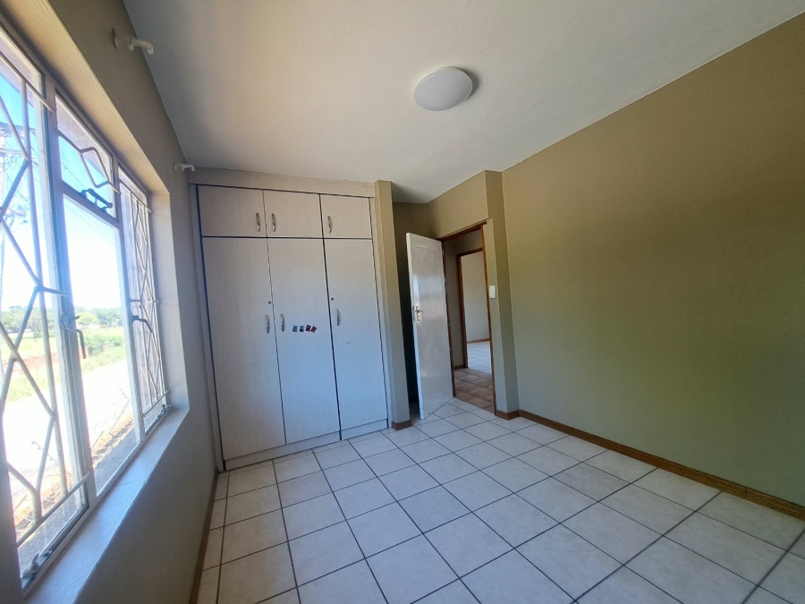 To Let 3 Bedroom Property for Rent in The Hill Gauteng