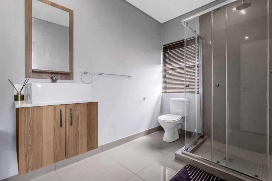 2 Bedroom Property for Sale in Broadacres Gauteng