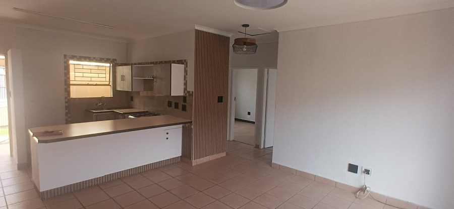 2 Bedroom Property for Sale in Birchleigh North Gauteng