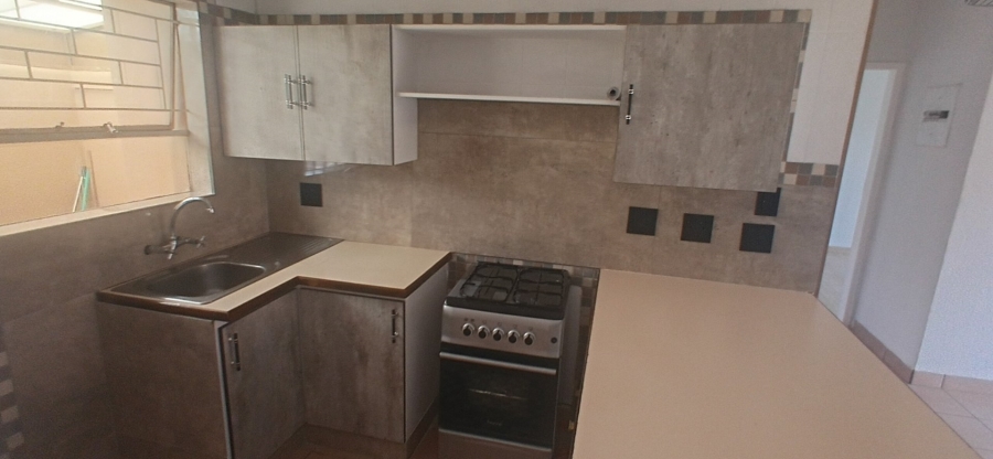 2 Bedroom Property for Sale in Birchleigh North Gauteng