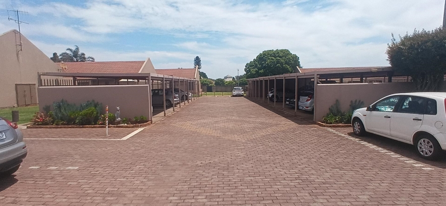 2 Bedroom Property for Sale in Birchleigh North Gauteng