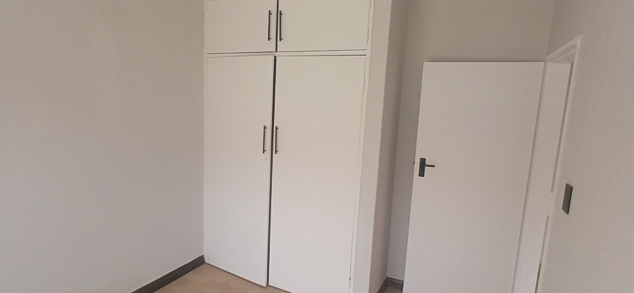 2 Bedroom Property for Sale in Birchleigh North Gauteng