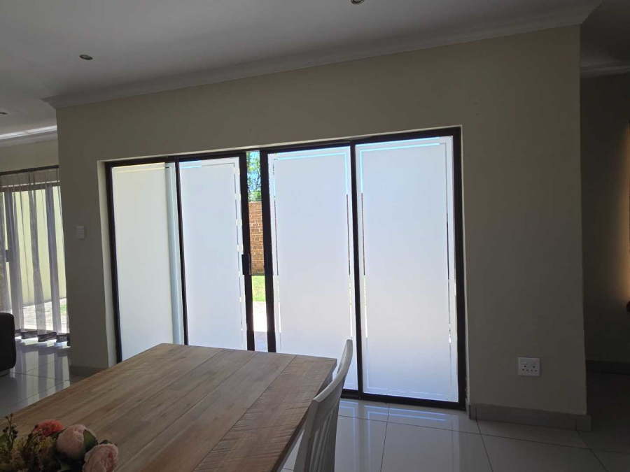 3 Bedroom Property for Sale in Zambezi Manor Lifestyle Estate Gauteng