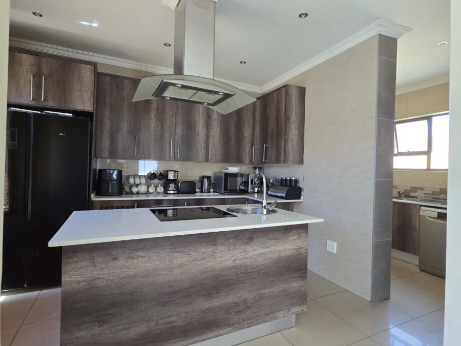 3 Bedroom Property for Sale in Zambezi Manor Lifestyle Estate Gauteng