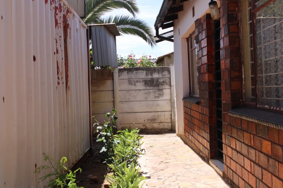 2 Bedroom Property for Sale in Jabulani Gauteng