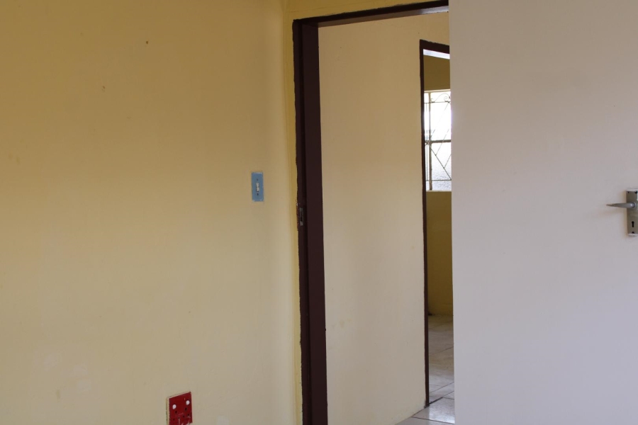 2 Bedroom Property for Sale in Jabulani Gauteng