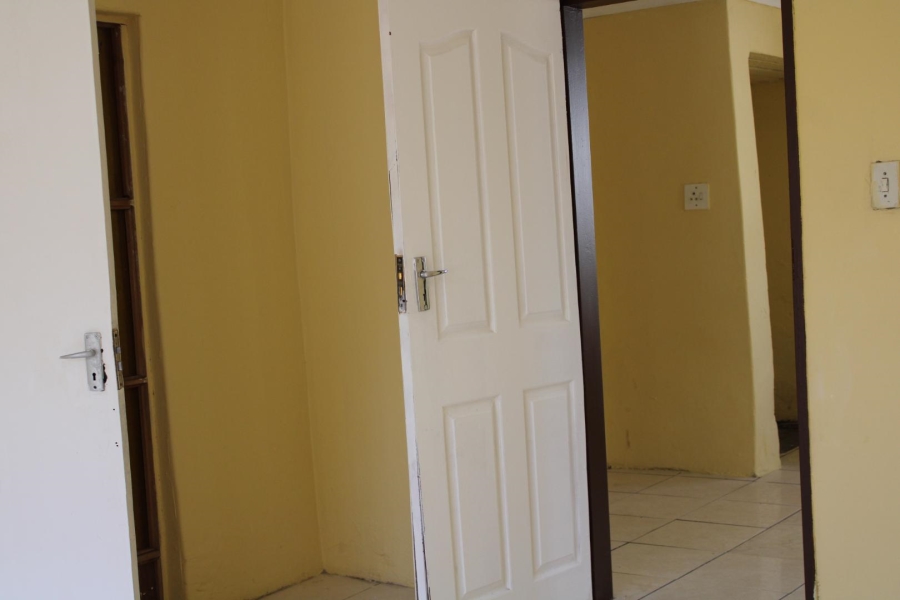 2 Bedroom Property for Sale in Jabulani Gauteng