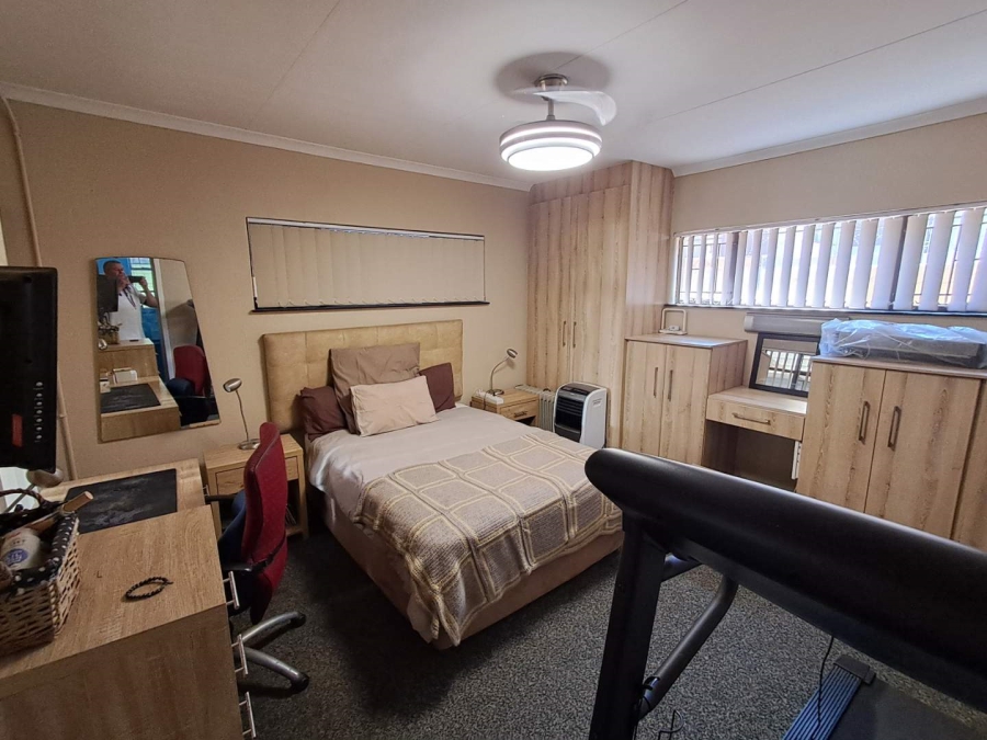 4 Bedroom Property for Sale in Alan Manor Gauteng