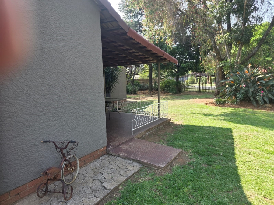 4 Bedroom Property for Sale in Brackenhurst Gauteng