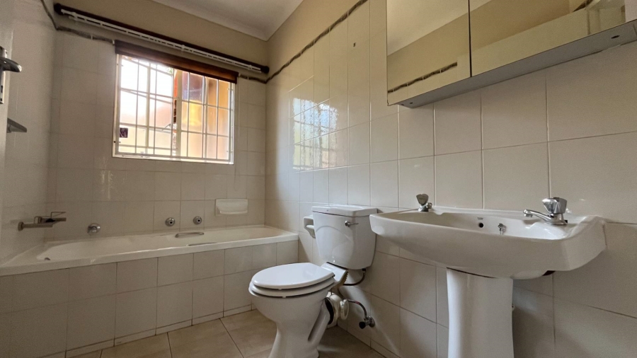 3 Bedroom Property for Sale in Erasmuskloof Gauteng