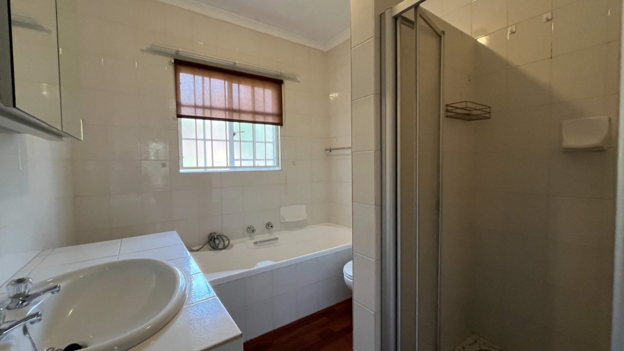3 Bedroom Property for Sale in Erasmuskloof Gauteng