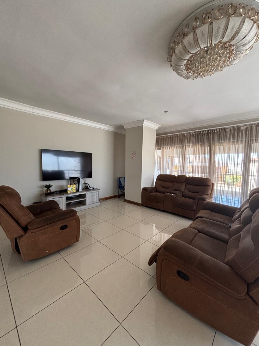 5 Bedroom Property for Sale in Savannah Country Estate Gauteng