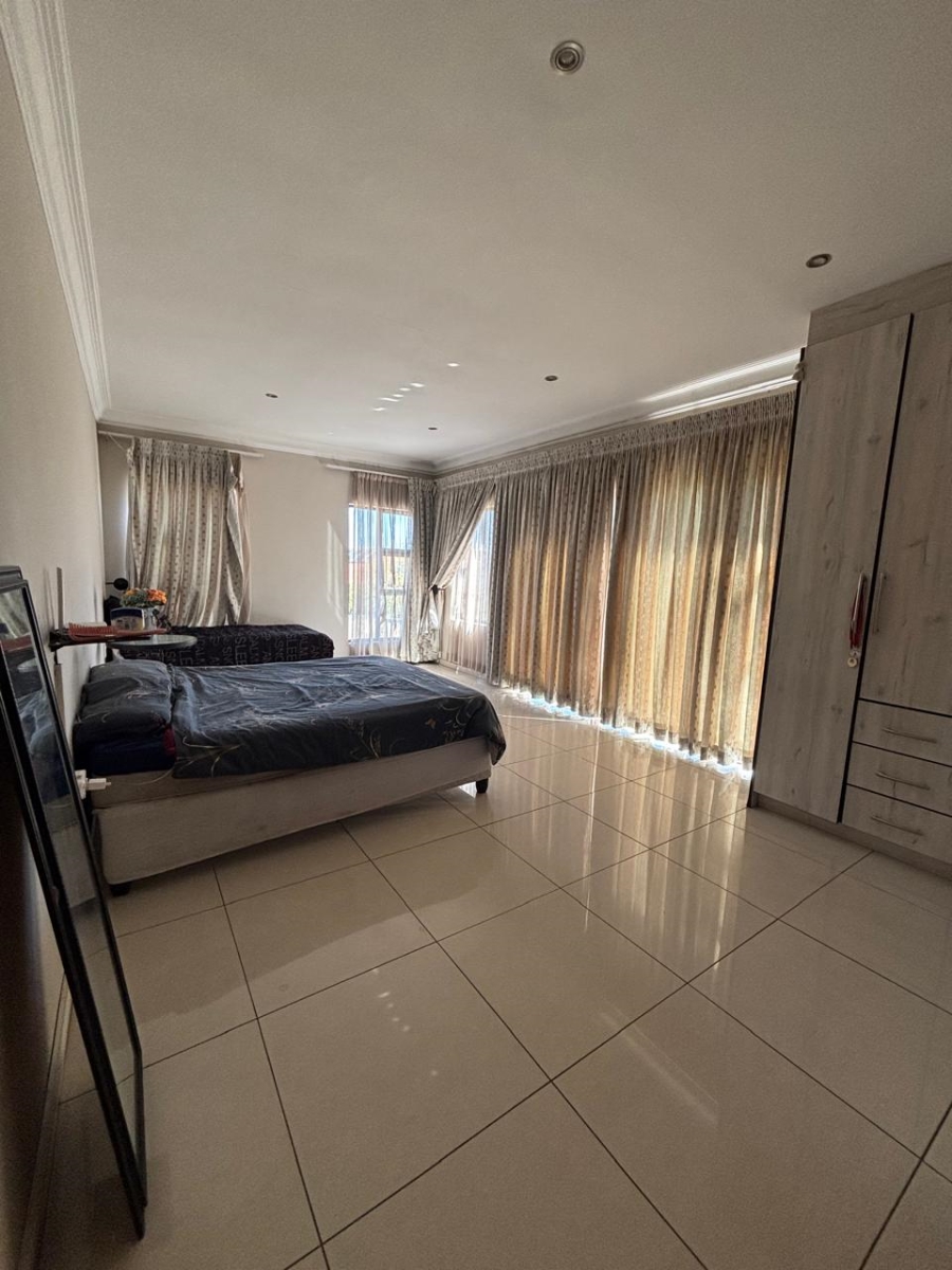 5 Bedroom Property for Sale in Savannah Country Estate Gauteng