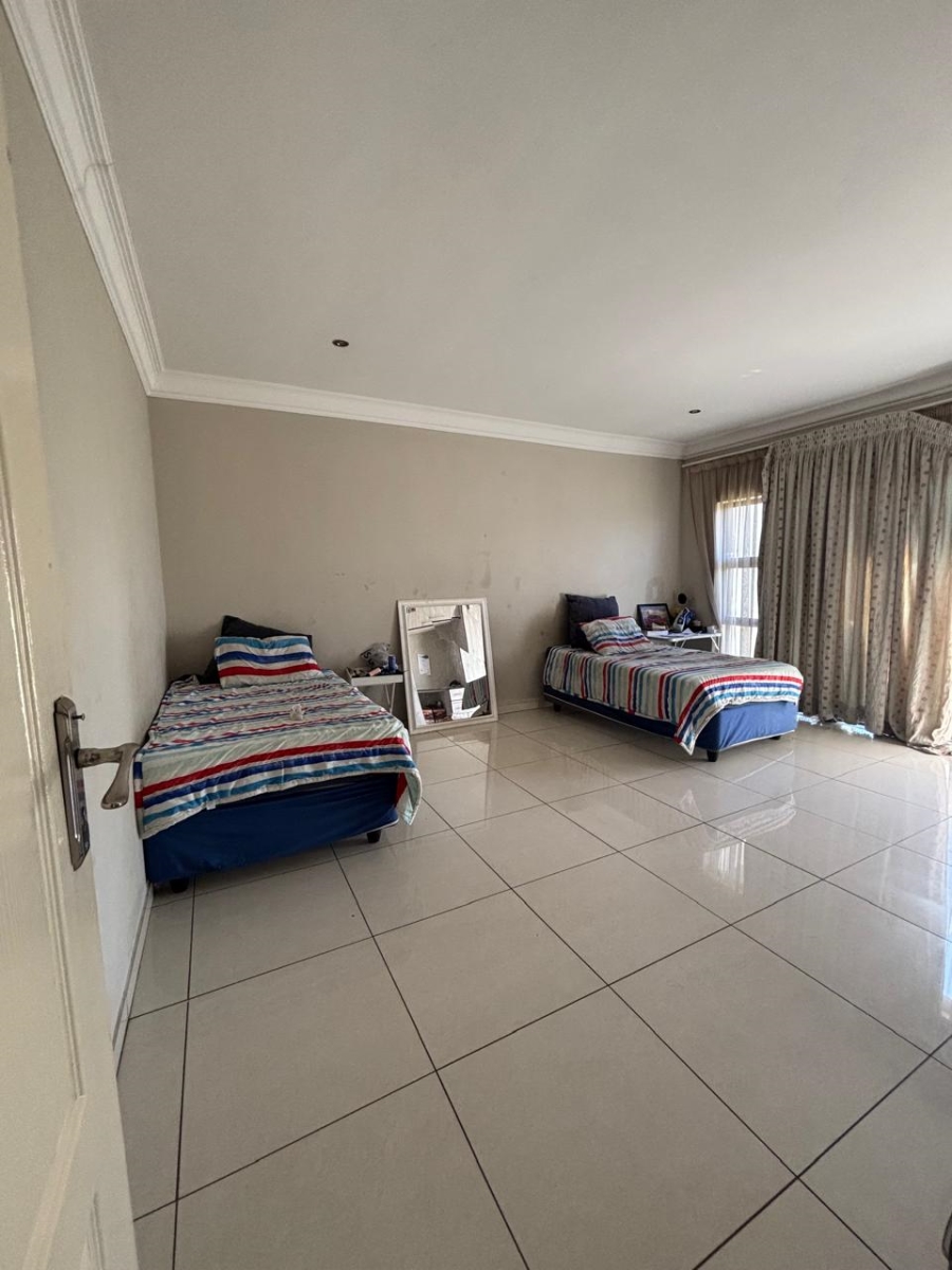 5 Bedroom Property for Sale in Savannah Country Estate Gauteng