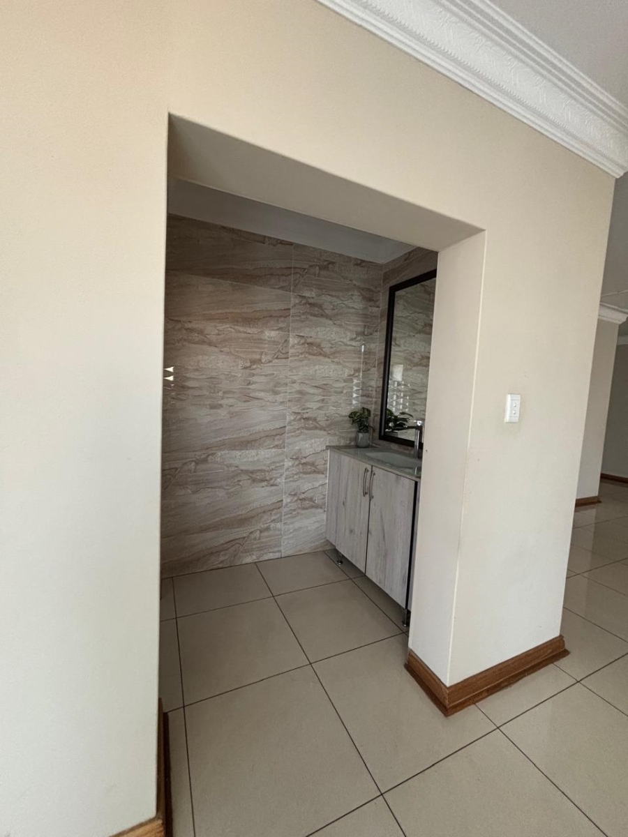 5 Bedroom Property for Sale in Savannah Country Estate Gauteng