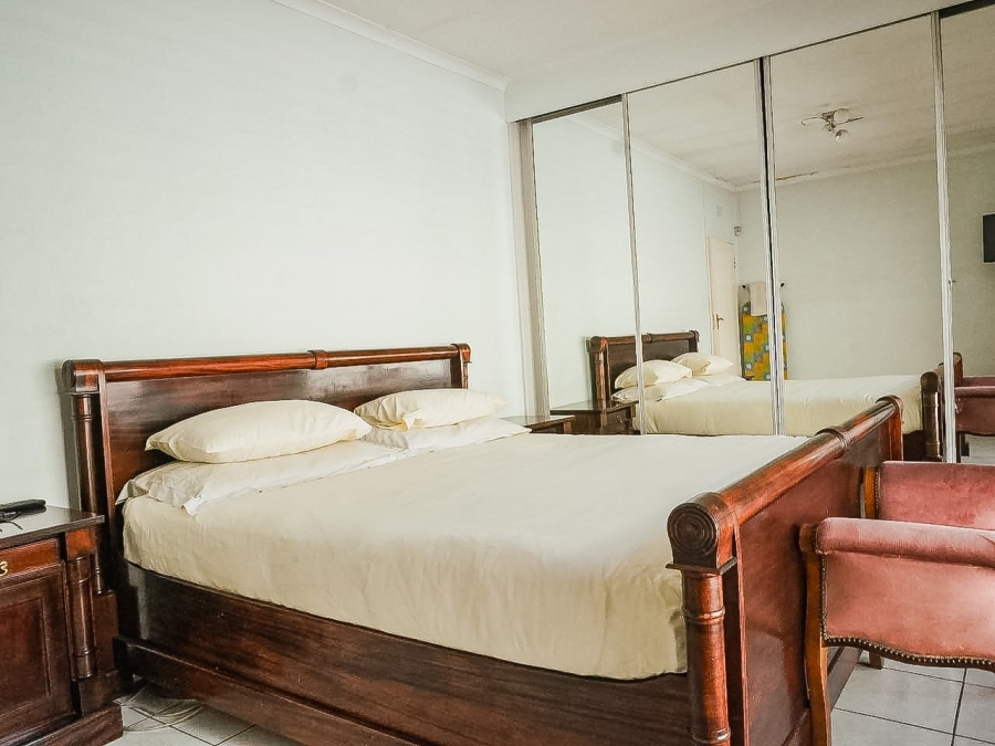6 Bedroom Property for Sale in Glenvista Gauteng