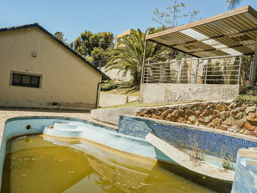 6 Bedroom Property for Sale in Glenvista Gauteng