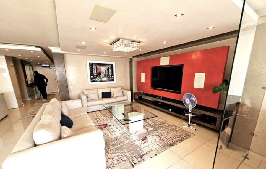 To Let 3 Bedroom Property for Rent in Sandton Central Gauteng