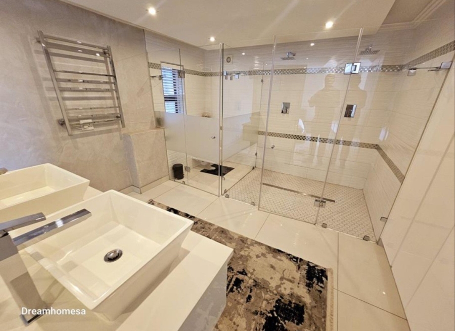 To Let 3 Bedroom Property for Rent in Sandton Central Gauteng