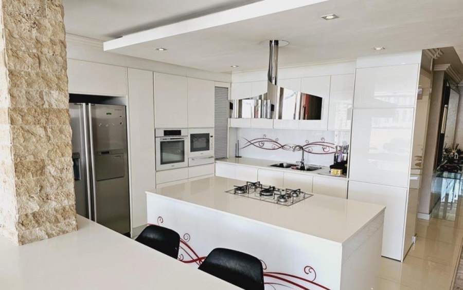 To Let 3 Bedroom Property for Rent in Sandton Central Gauteng