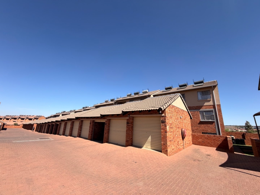 2 Bedroom Property for Sale in Sagewood Gauteng
