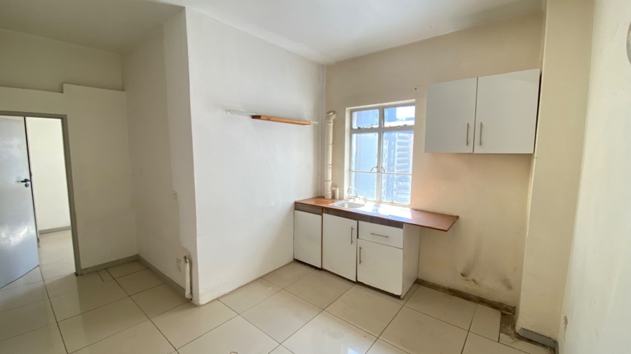 1 Bedroom Property for Sale in Joubert Park Gauteng