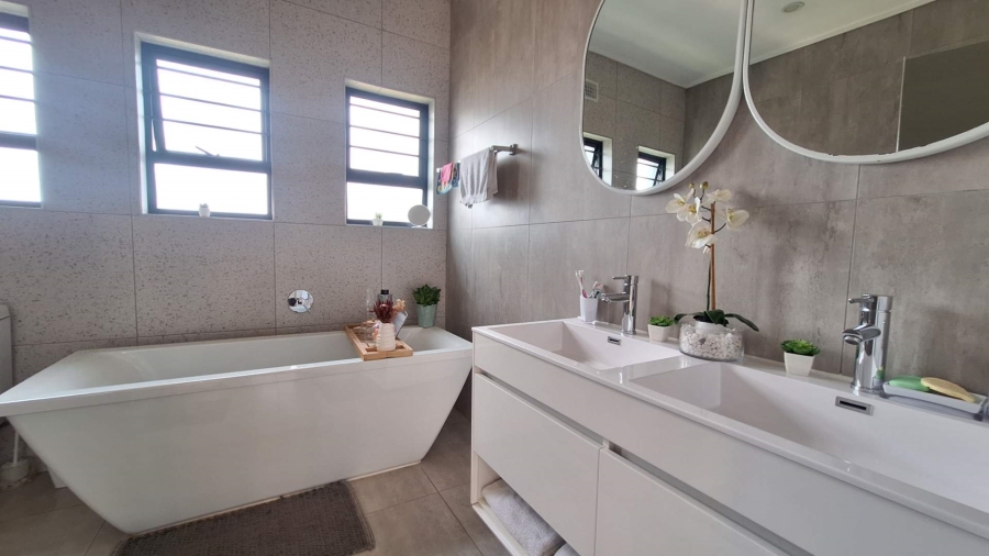 To Let 3 Bedroom Property for Rent in North Riding AH Gauteng