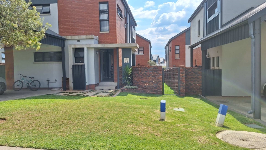 To Let 3 Bedroom Property for Rent in North Riding AH Gauteng