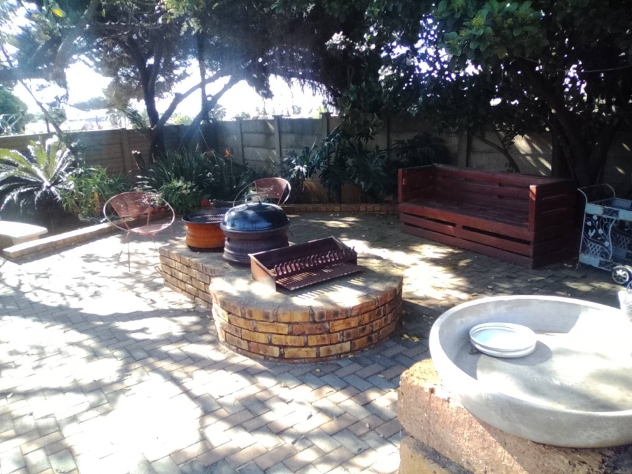 4 Bedroom Property for Sale in The Reeds Gauteng