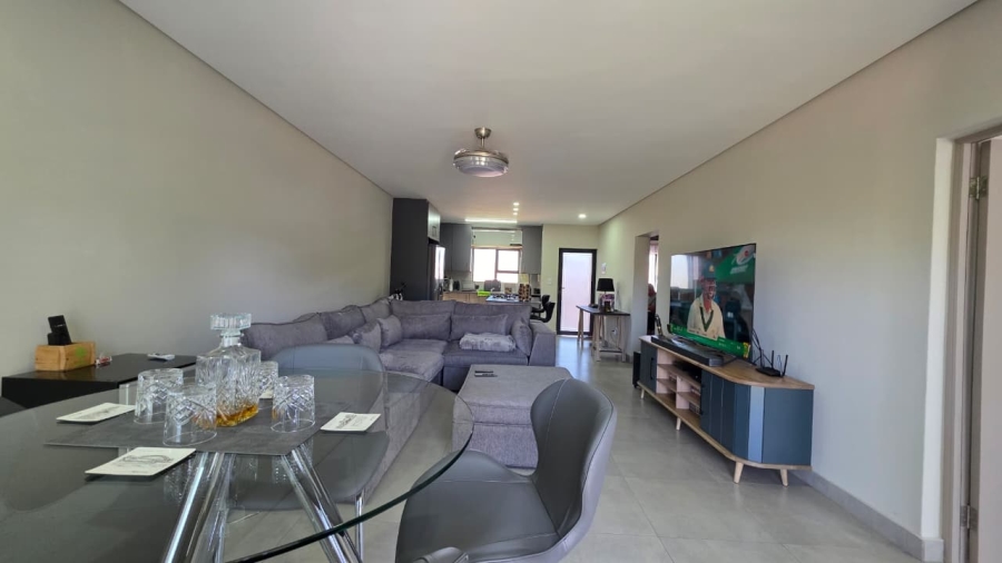 To Let 2 Bedroom Property for Rent in Die Hoewes Gauteng