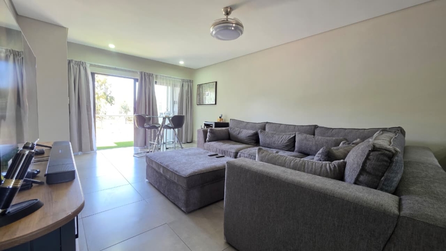 To Let 2 Bedroom Property for Rent in Die Hoewes Gauteng
