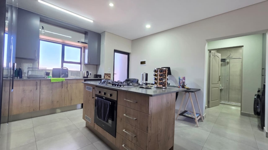 To Let 2 Bedroom Property for Rent in Die Hoewes Gauteng