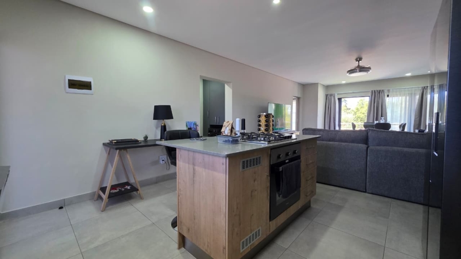 To Let 2 Bedroom Property for Rent in Die Hoewes Gauteng