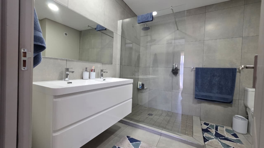 To Let 2 Bedroom Property for Rent in Die Hoewes Gauteng