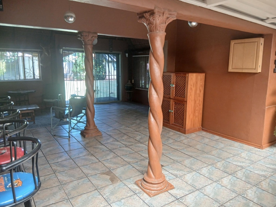 5 Bedroom Property for Sale in Birchleigh Gauteng