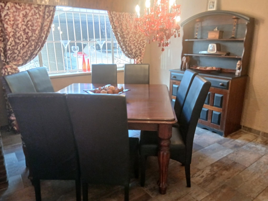 5 Bedroom Property for Sale in Birchleigh Gauteng