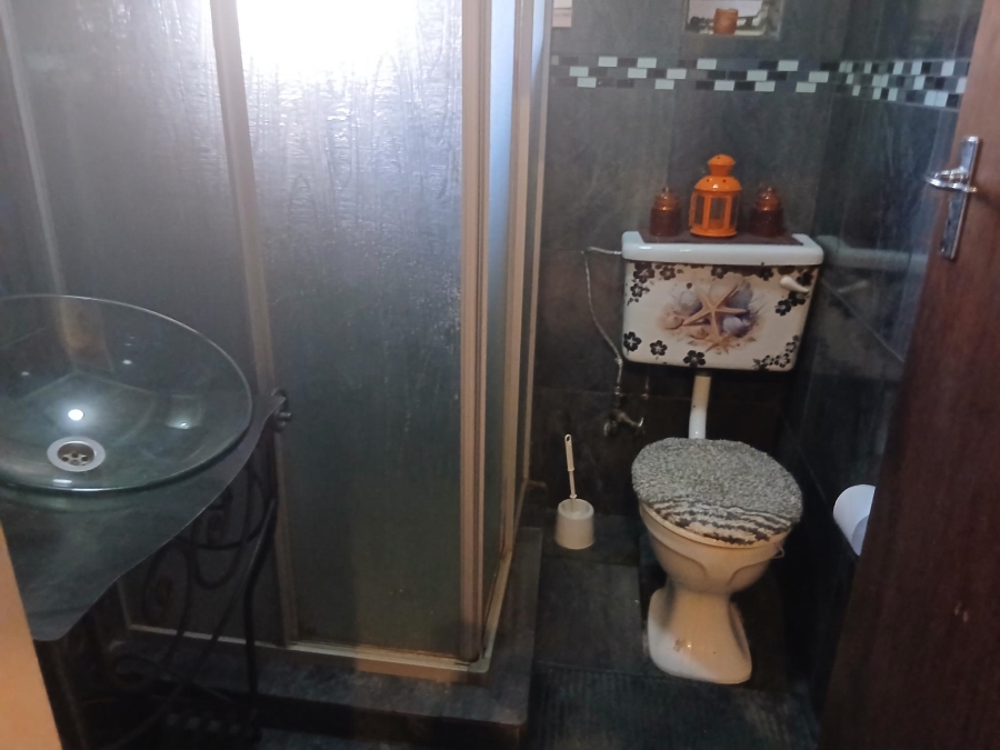 5 Bedroom Property for Sale in Birchleigh Gauteng