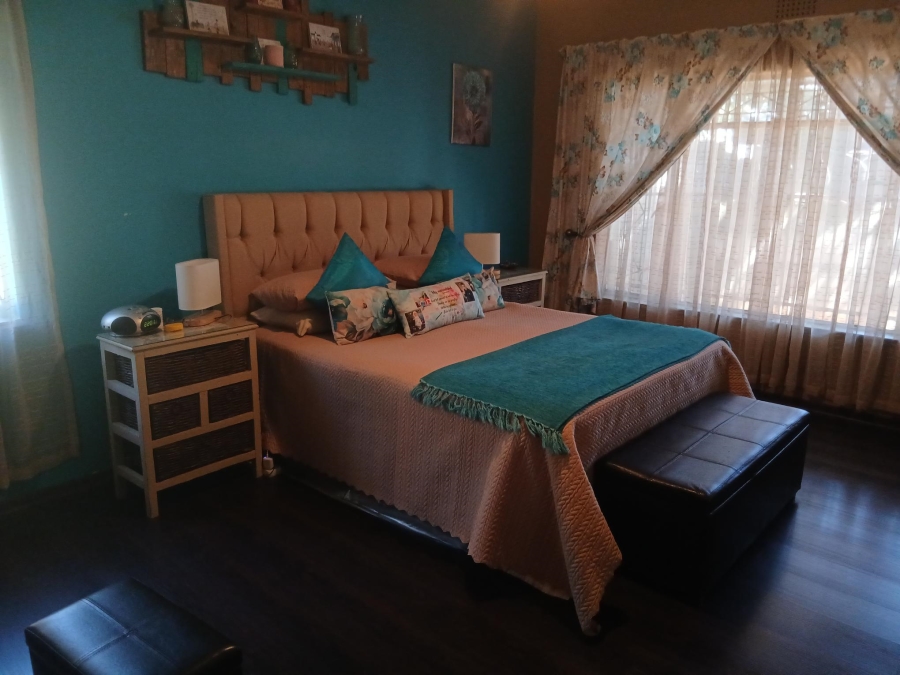 5 Bedroom Property for Sale in Birchleigh Gauteng