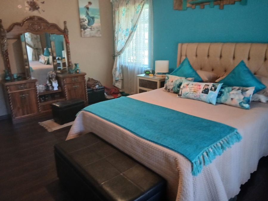 5 Bedroom Property for Sale in Birchleigh Gauteng