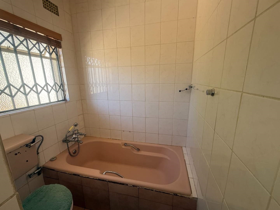 3 Bedroom Property for Sale in Rondebult Gauteng