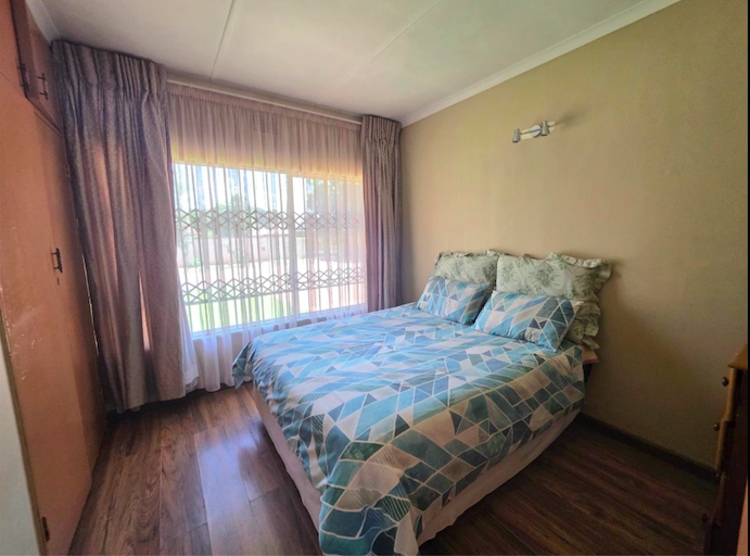 3 Bedroom Property for Sale in Rondebult Gauteng