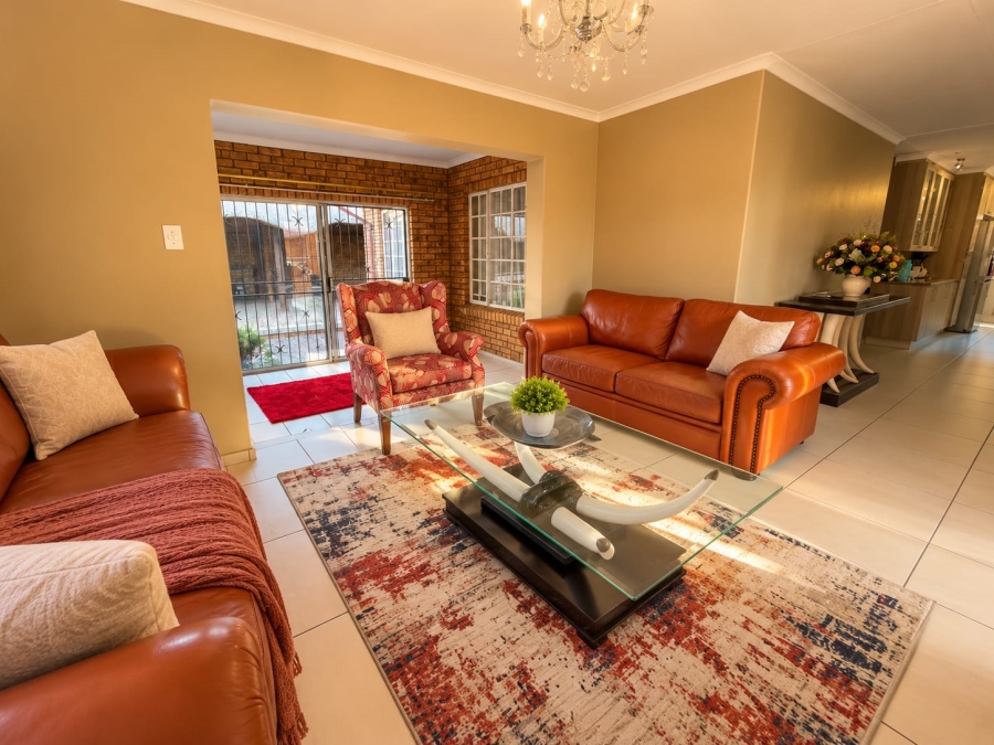 3 Bedroom Property for Sale in Amberfield Crest Estate Gauteng