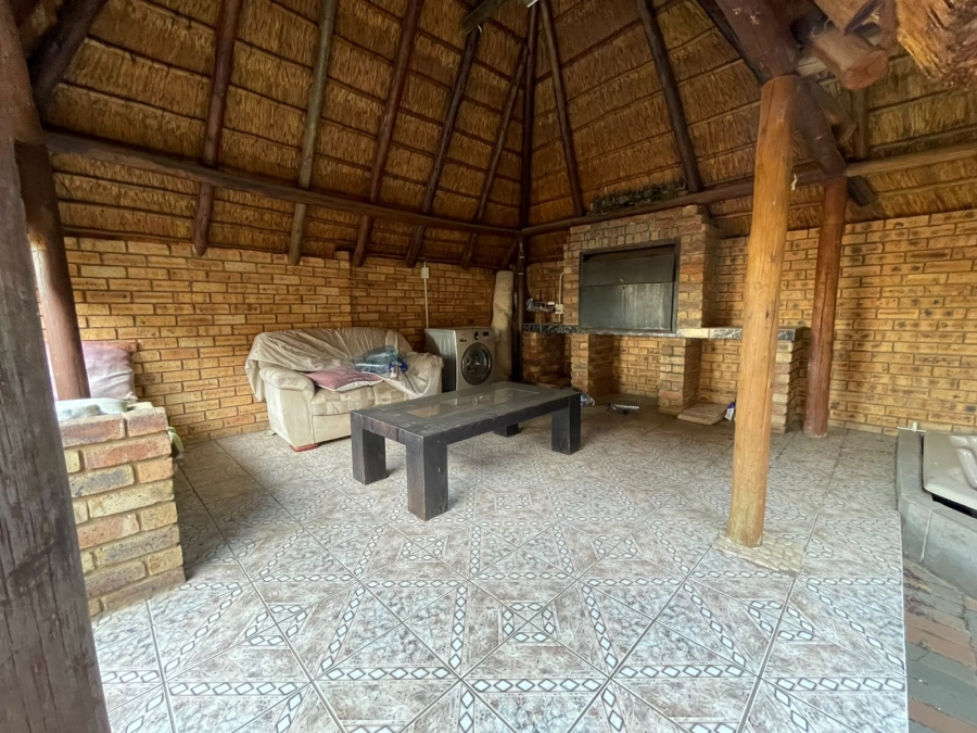 3 Bedroom Property for Sale in Amberfield Crest Estate Gauteng