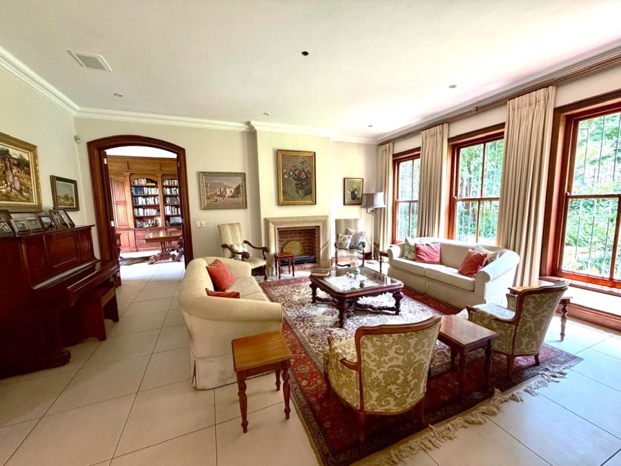 4 Bedroom Property for Sale in Faerie Glen Gauteng