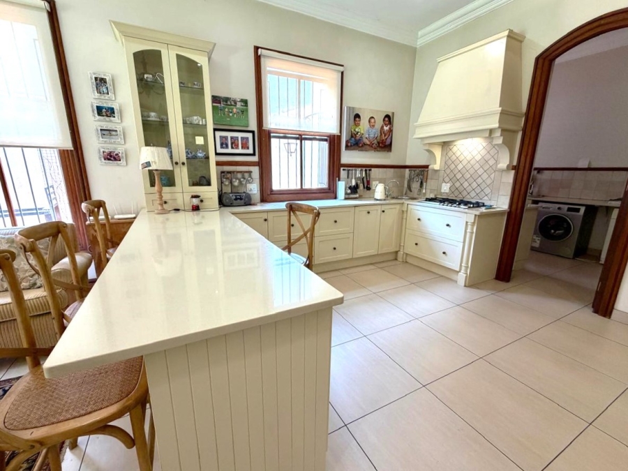 4 Bedroom Property for Sale in Faerie Glen Gauteng