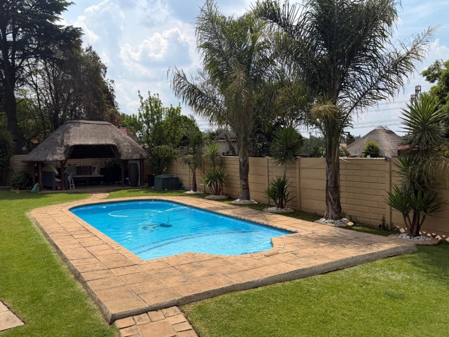 3 Bedroom Property for Sale in Edleen Gauteng