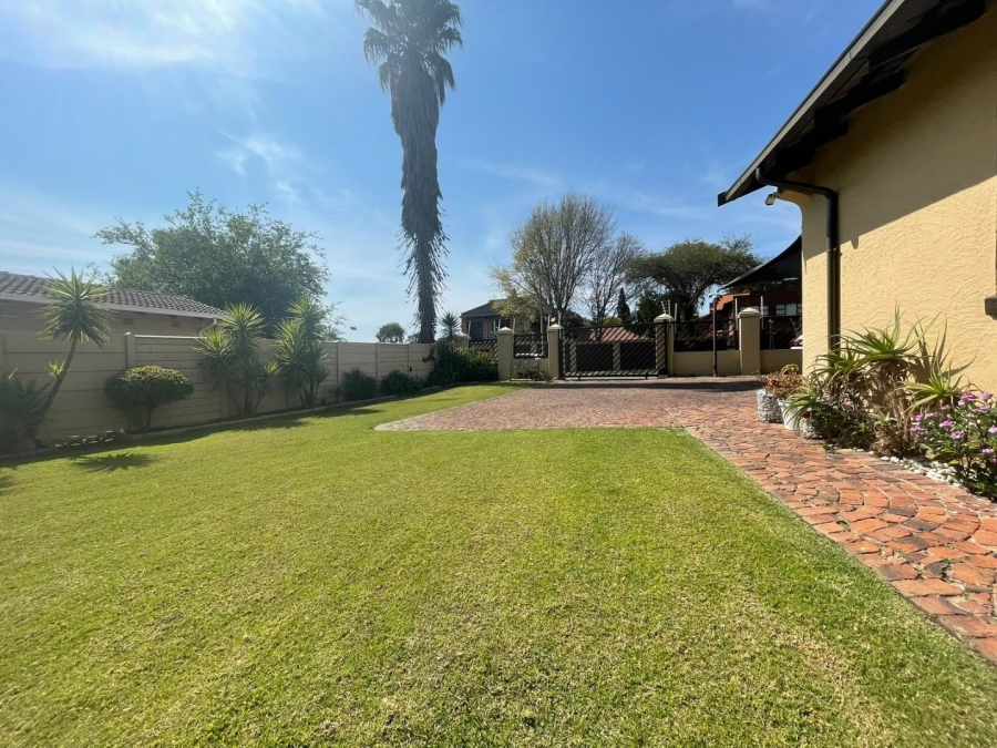 3 Bedroom Property for Sale in Edleen Gauteng