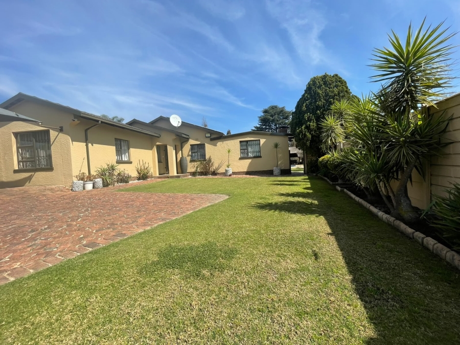 3 Bedroom Property for Sale in Edleen Gauteng